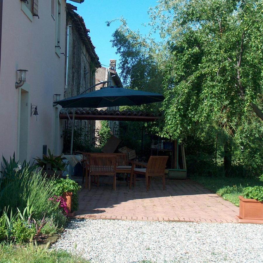 Una Casa Di Campagna Dossobuono Eksteriør billede